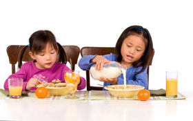 Girls_Eating_Breakfast.jpg